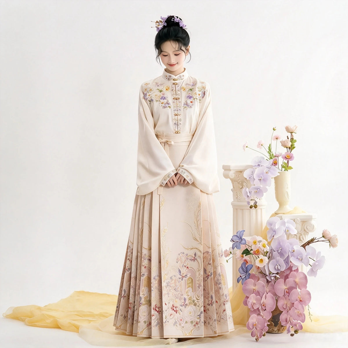 Cream floral Liling Shan top with a matching Mamianqun skirt