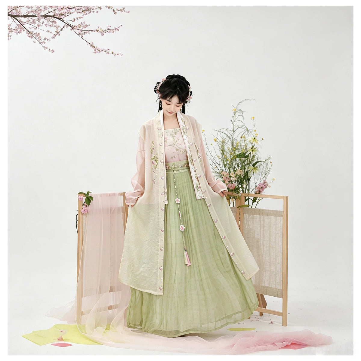 Women's embroidered Hanfu vest and pleated skirt in pink and green