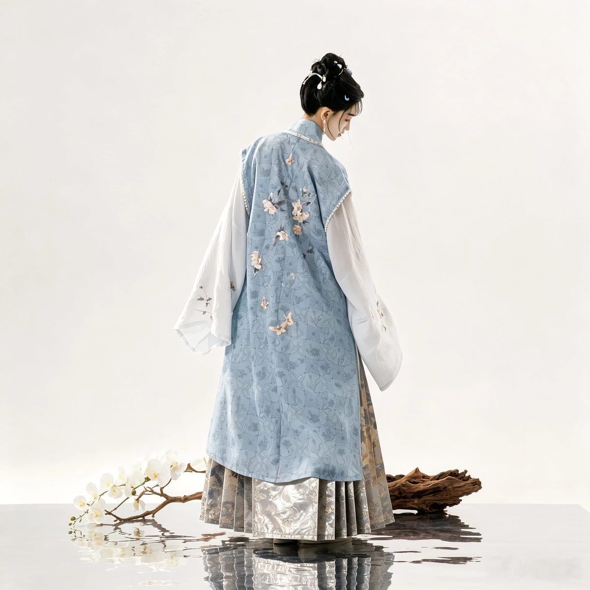 Song-inspired Hanfu set with blue Bijia and white robe